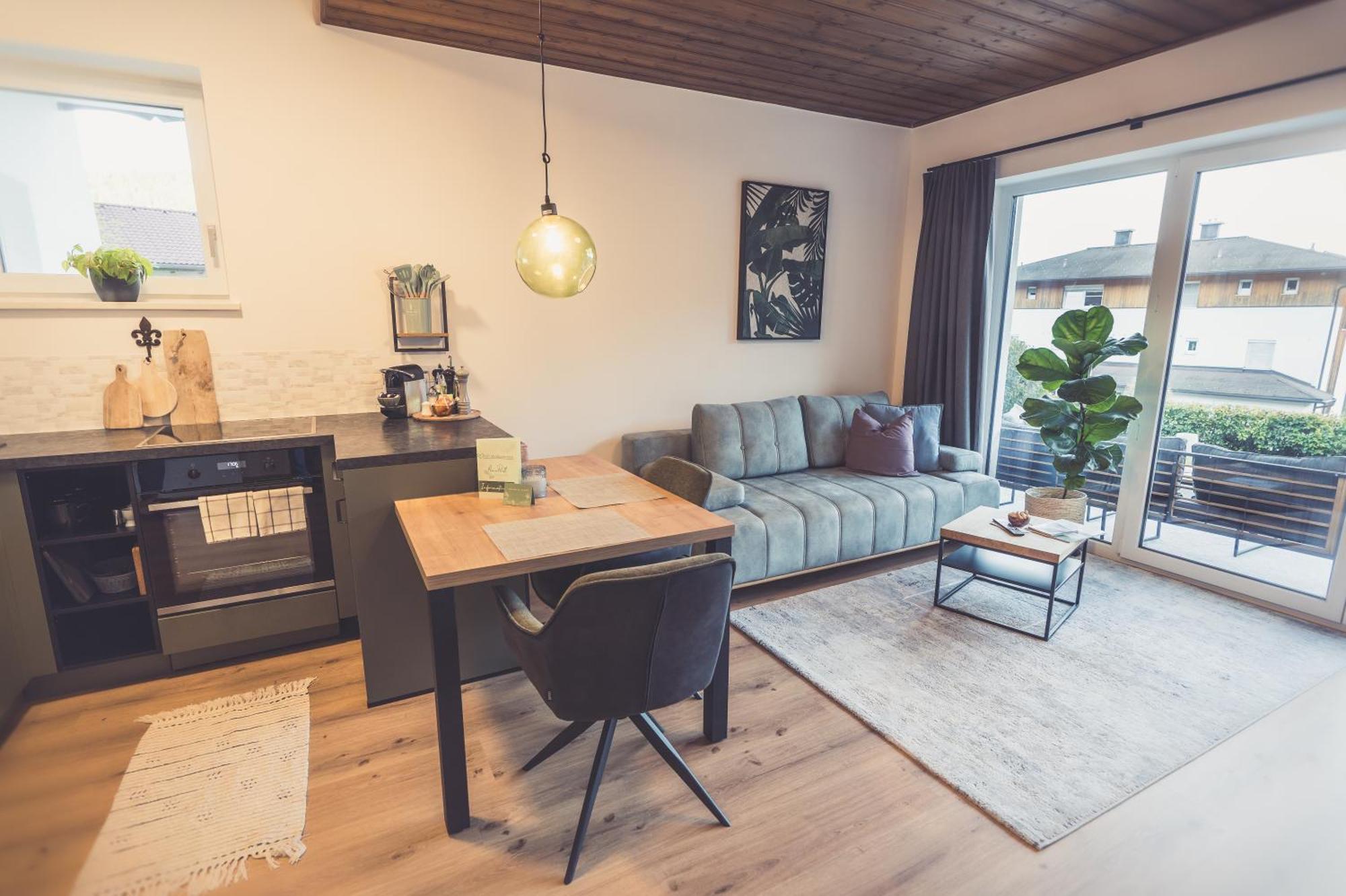 Anna Pertl - Lieblingsquartier Aparthotel Sankt Gilgen Luaran gambar