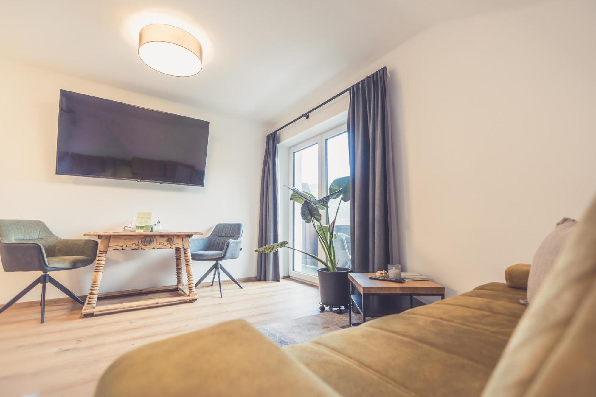 Anna Pertl - Lieblingsquartier Aparthotel Sankt Gilgen Luaran gambar